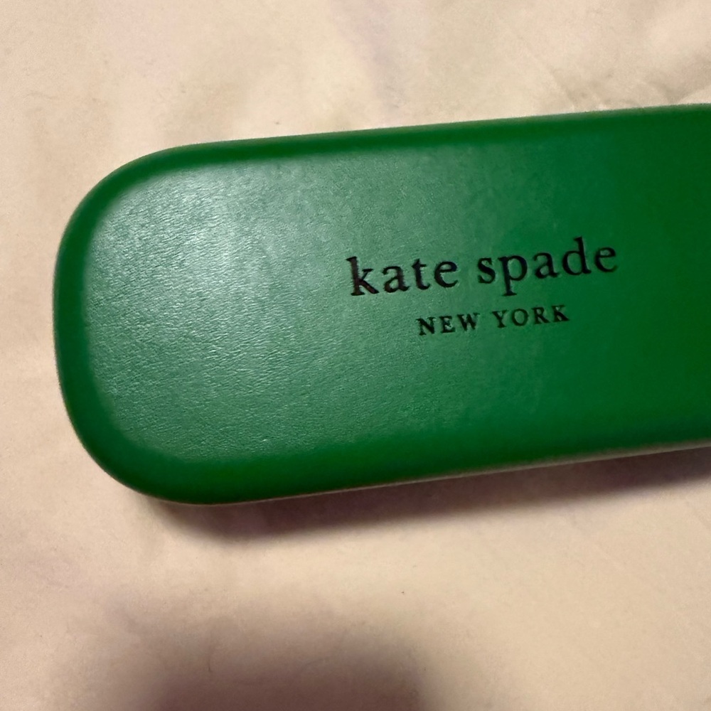 Kate Spade - Picture 2 of 2